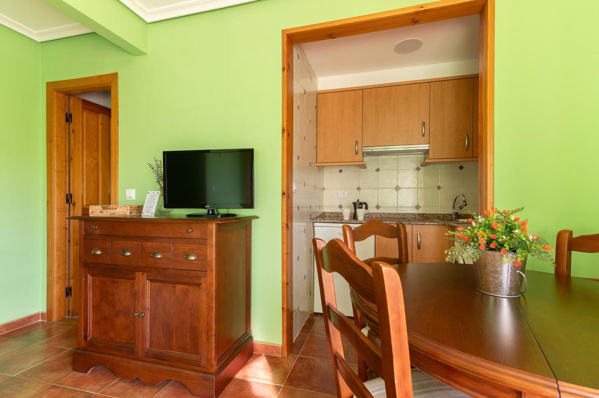 Apartamentos El Cruce De Moraton Cóbreces Kültér fotó